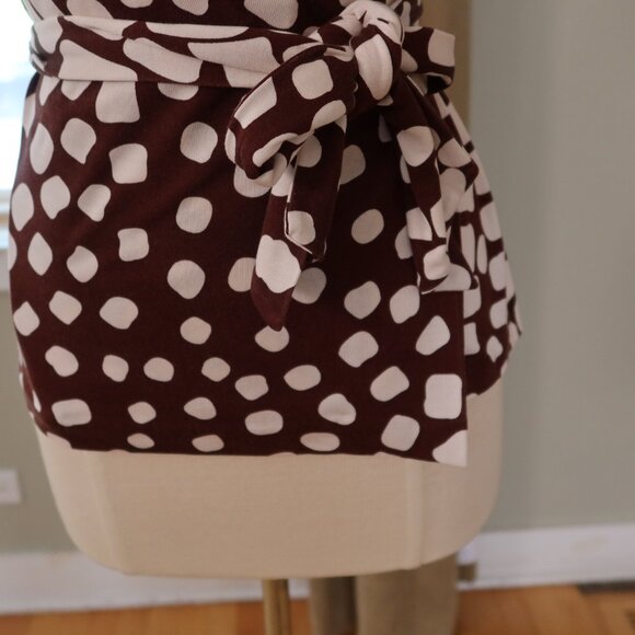Diane von Furstenberg DVF $285 "Jilda" 100% silk wrap blouse top brown/ivory 2 - Picture 11 of 16